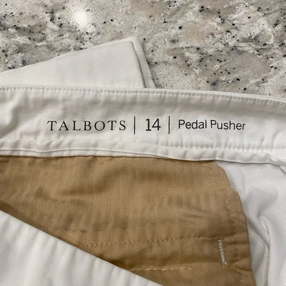 EUC Talbots “Pedal Pusher” capri pants in white, size 14 - Picture 2 of 4
